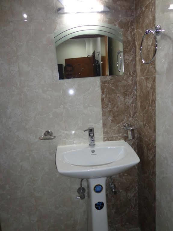 Hotel Thai International Бодх-Гая Екстер'єр фото