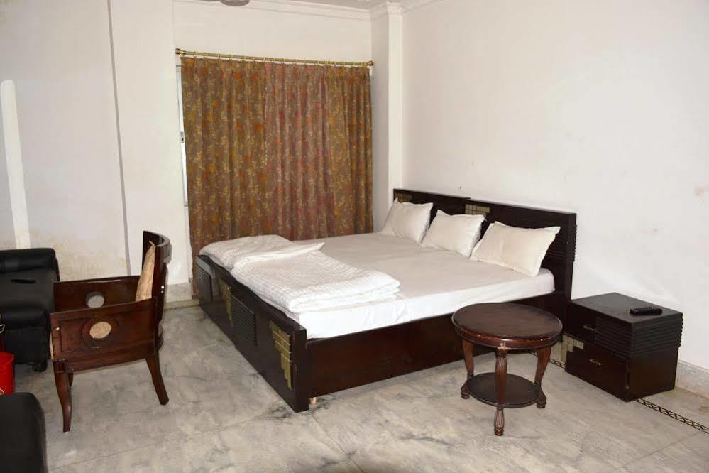 Hotel Thai International Бодх-Гая Екстер'єр фото